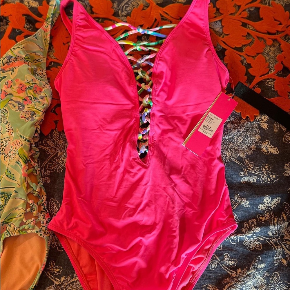 LILLY PULITZER NWT SIZE 4 BATHING SUIT